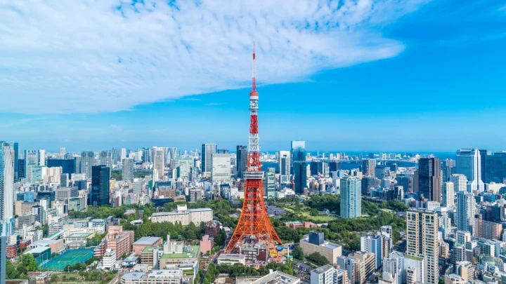 shutterstock_2537215541-scaled-1920x1440-c-center-1920x0-c-default